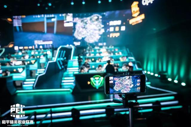 水晶宫主席 水晶宫主席