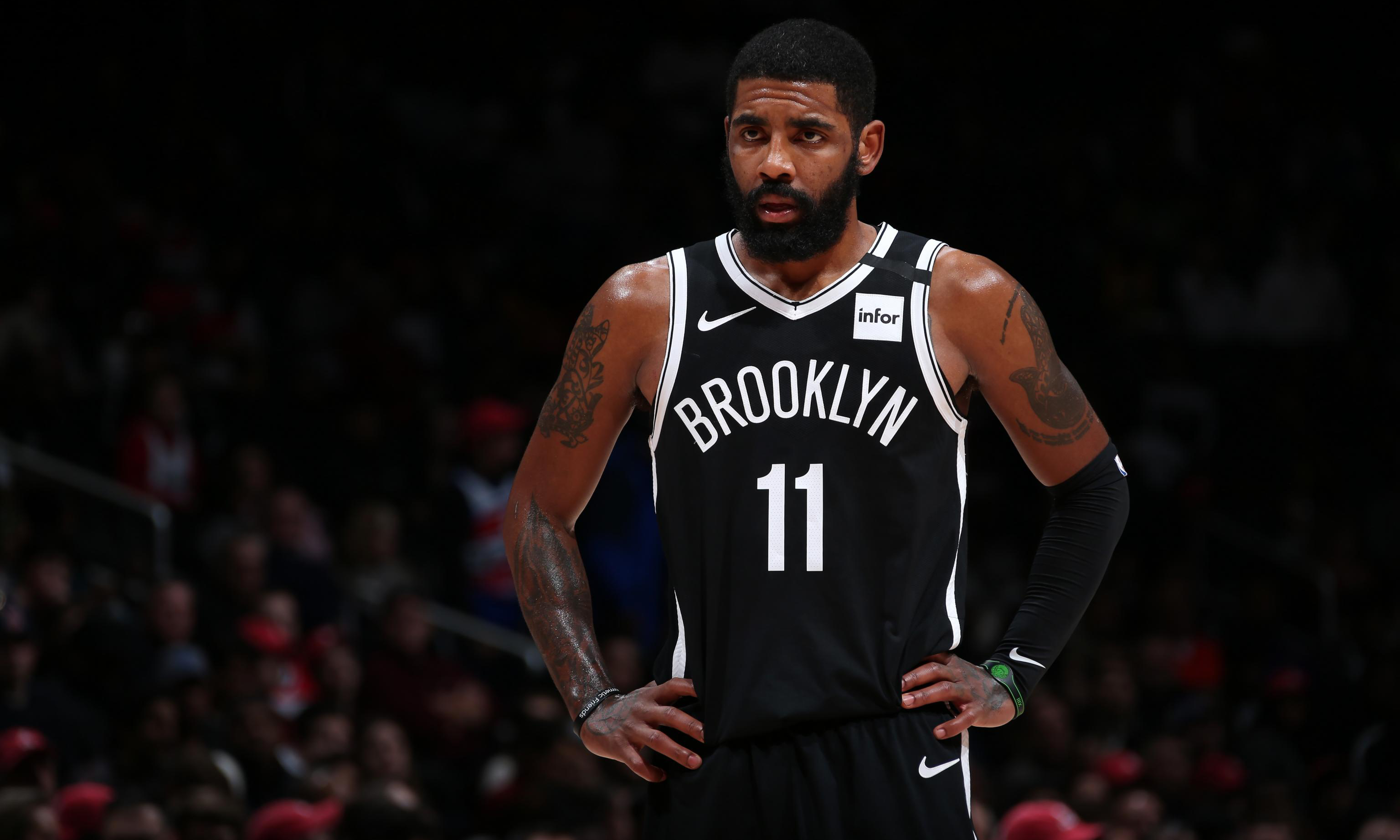 使得他不仅 使得他不仅